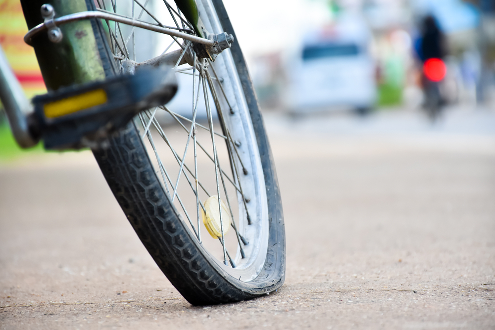自転車タイヤパンク